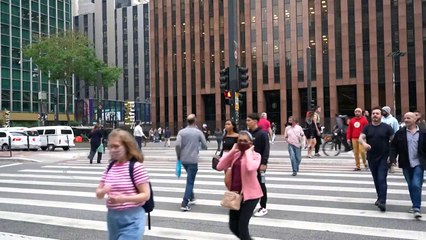 América Latina cresce, mas FMI reduz previsão para 2023 por causa da inflação