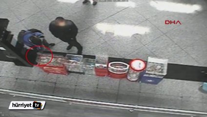 Kanserli çocuklara yardım paralarını çalarken yakalandılar