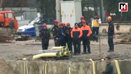 İzmir'de otopark alanında göçük