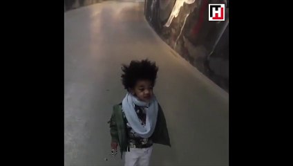 Minik Noah sevimliliğiyle yine işbaşında!