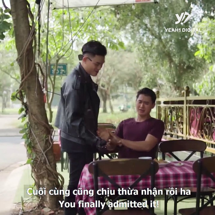 Bị 1 phen hú vía gặp nhân viên nhà hàng làm ăn quá ẩu