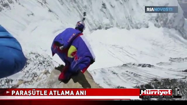 EVEREST'İN ZİRVESİNDEN PARAŞÜTLE ATLAMA ANI
