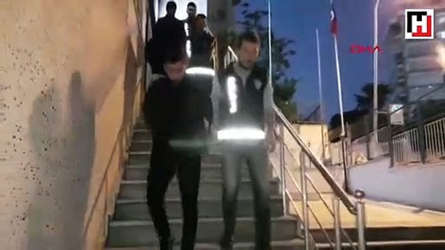 ATM cihazına düzenek yerleştiren 4 kişi suçüstü yakalandı
