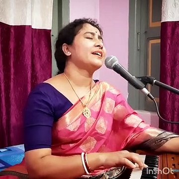 কেউ বলে ফাল্গুন, কেউ বলে পলাশের মাস...