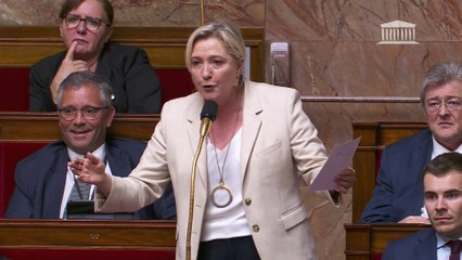 "Même leur gourou de 15 ans et demi est pour": Marine Le Pen évoque le nucléaire en faisant référence à Greta Thunberg