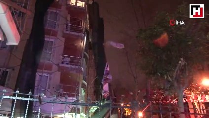 15 metrelik iskele koptu, cadde trafiğe kapatıldı