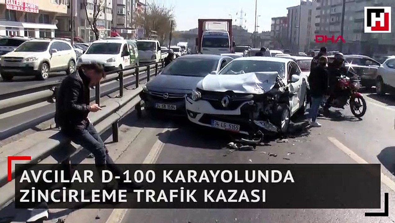 Avcılar D-100 karayolunda zincirleme trafik kazası