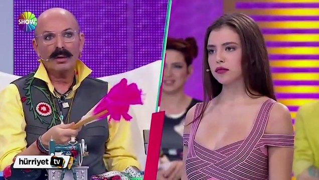 Cemil İpekçi: O elbiseyi giymek senin ne haddine