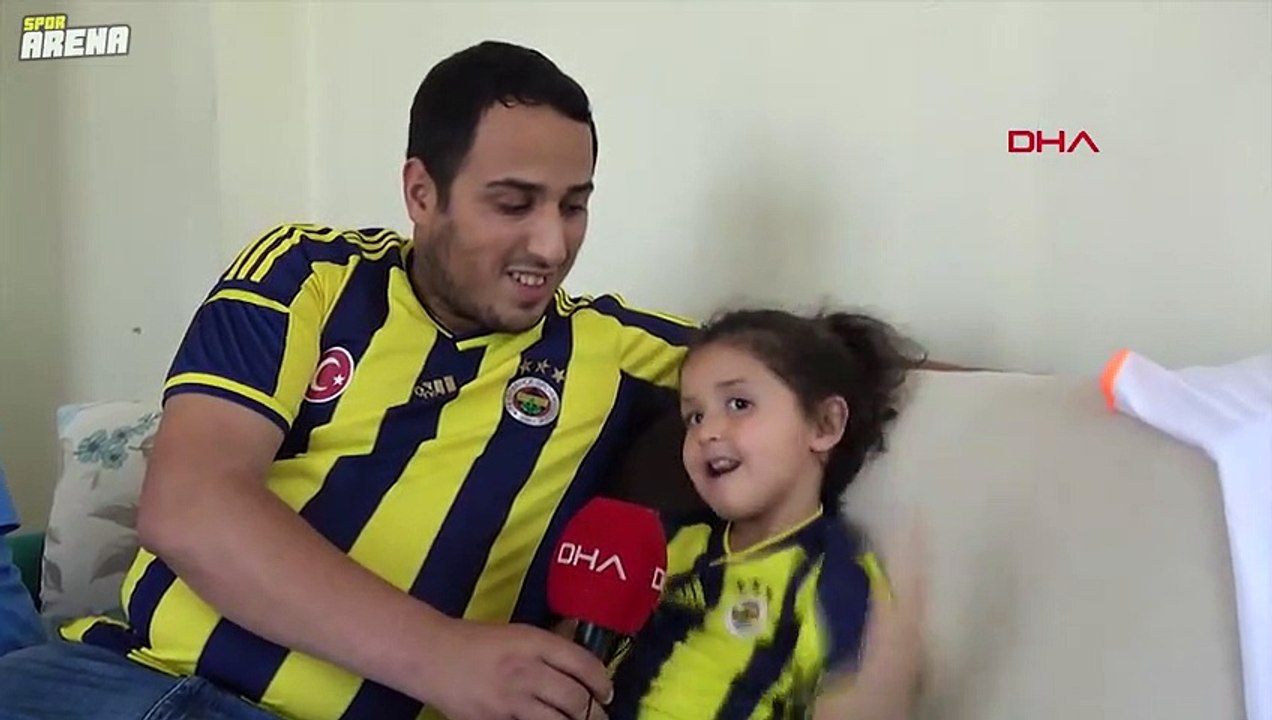Minik Buğlem'in Fenerbahçe ve Alanyaspor aşkı görenleri şaşırtıyor