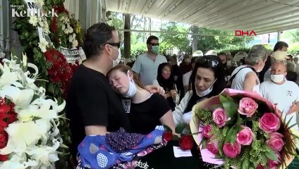 Usta tiyatro oyuncusu Ayşegül Atik son yolculuğuna uğurlandı