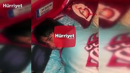 Doktor babasının kokusunu özleyen çocuğun gözyaşları