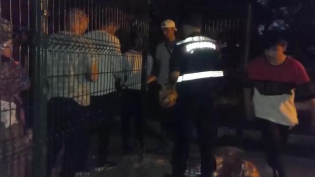 İzmir haberleri! İzmir'de Jandarmadan 'Kaçak Göçmen' Operasyonları: 475 Kişi Yakalandı