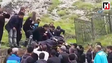 Babasının düştüğü yeri görmek isteyen kızı da aynı yerden düştü