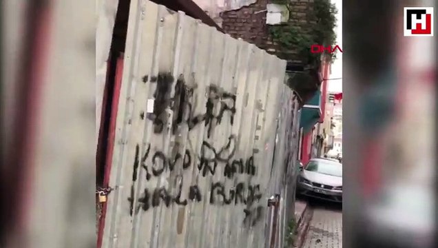Balat'taki binanın çökme anı