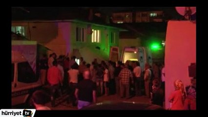 Babasını uykuda baltayla öldürdü