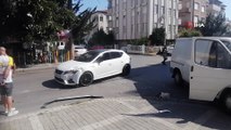 Antalya’da zincirleme kaza... Kazaya karışan sürücü gözyaşlarına hakim olamadı