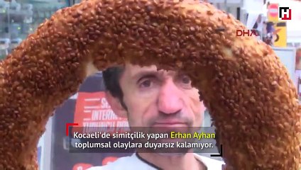 Simitçi 2 günlük kazancını Mehmetçik Vakfı'na bağışladı