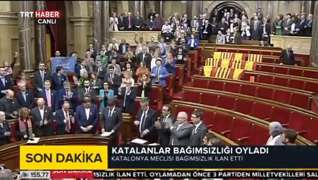 Katalonya parlamentosu tek taraflı bağımsızlık ilan etti