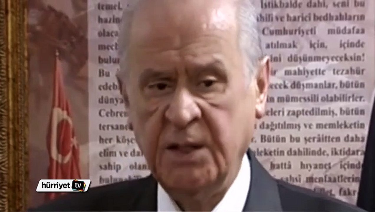 Basın toplantısını 'çay içelim' diyerek bitirdi