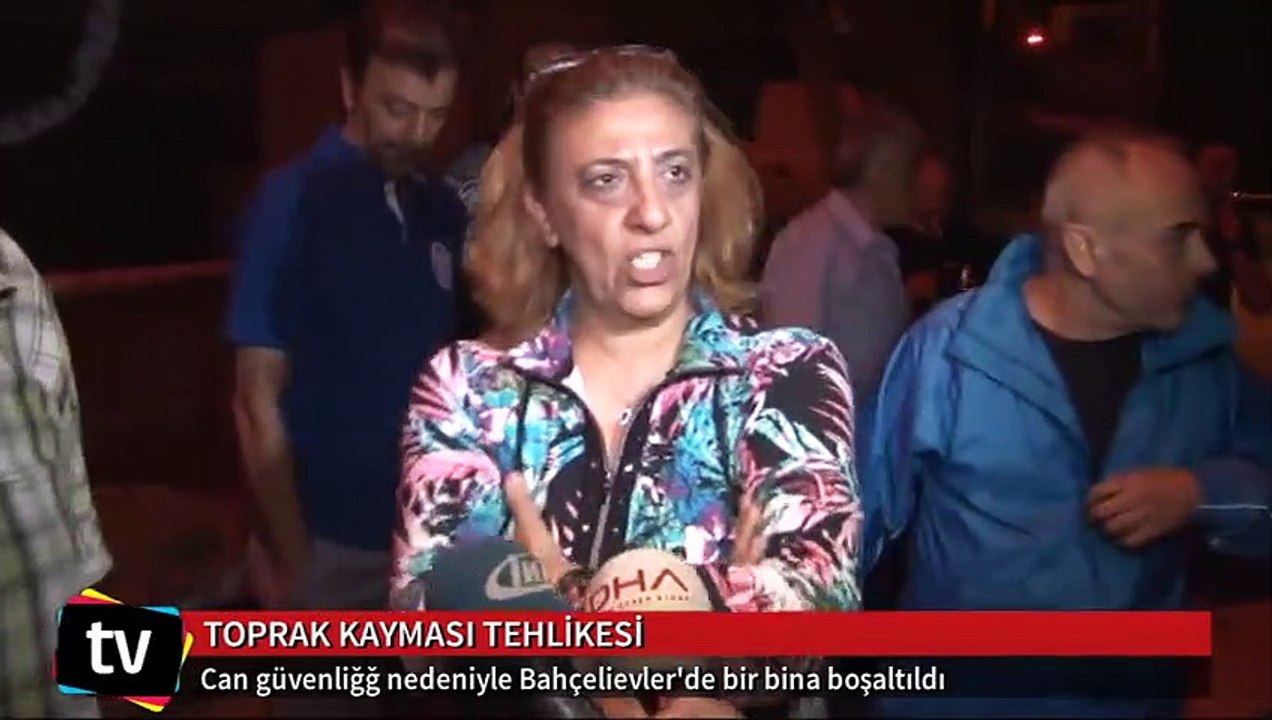 Bahçelievler'de inşaat sahasında toprak kayması yaşandı