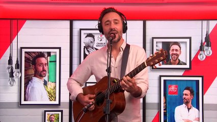 LIVE - Charlie Winston interprète "Algorithm" dans Le Double Expresso RTL2 (14/10/22)