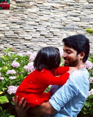 Hero Allari Naresh With His Cute Daughter 