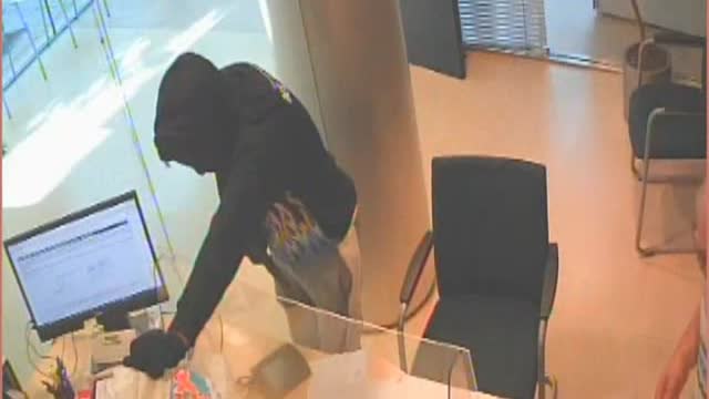 Detenido por atracar dos veces la sucursal bancaria de la que era cliente