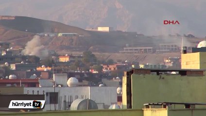Cizre'de tanklar, bomba tuzaklı barikatları vuruyor