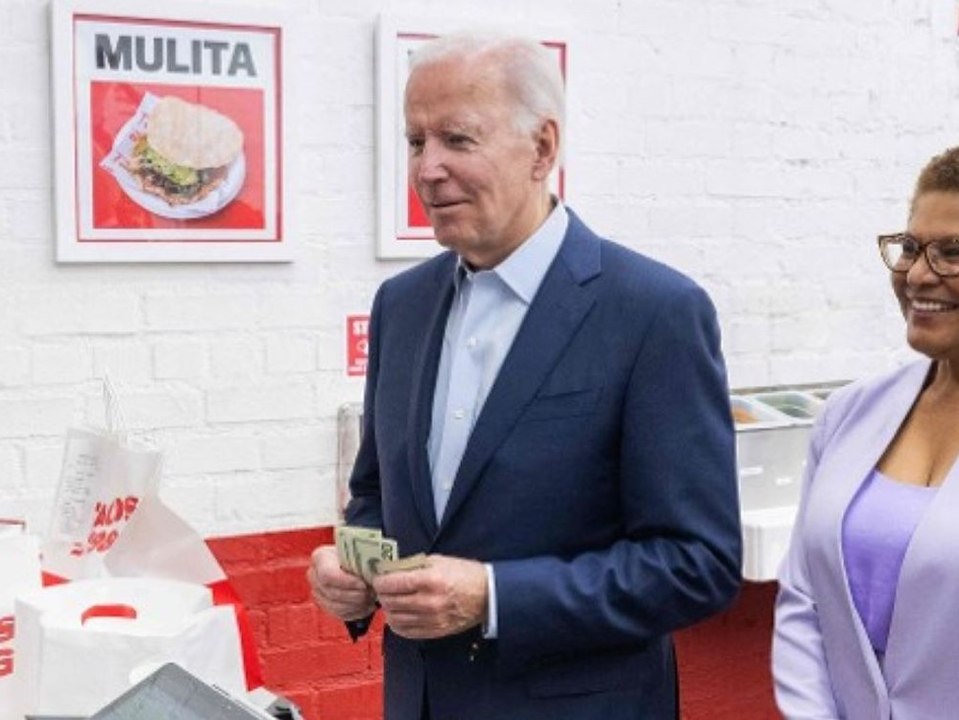 So großzügig zeigt sich Joe Biden in einem Schnellrestaurant