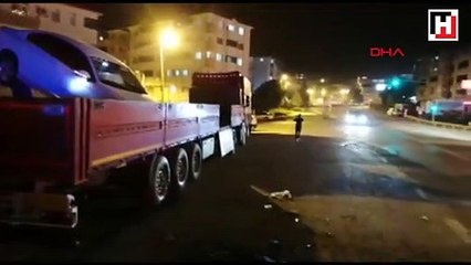 Fren yerine gaza basınca tır dorsesine uçtu