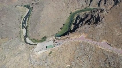 200 metre yükseklikteki cam seyir terasını 20 bin kişi ziyaret etti