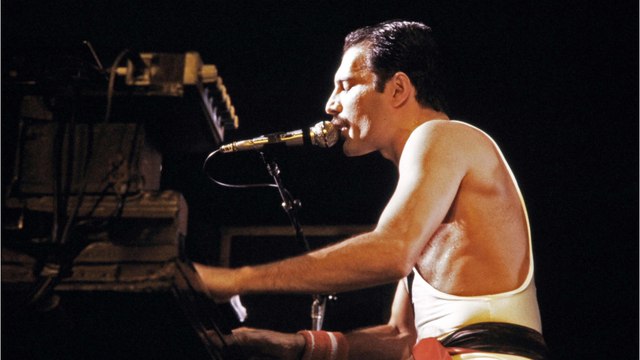 GALA VIDEO - Queen : même mort, Freddie Mercury continue de chanter avec l'inédit « Face It Alone