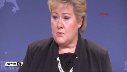Norveç Başbakanı Erna Solberg gözyaşlarını tutamadı