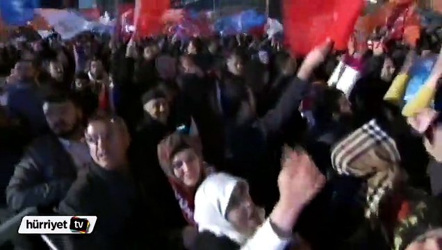 Başbakan Ahmet Davutoğlu'ndan balkon konuşması-1