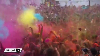 İstanbul'daki ’Color Up’ festivali renkli görüntülere sahne oldu