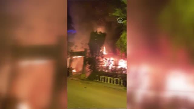 Son dakika haberi | Marmaris'te otelde çıkan yangında dumandan etkilenen 12 kişi hastaneye kaldırıldı