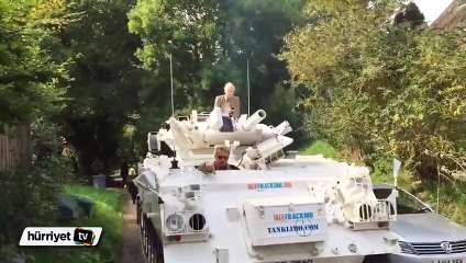 Modacı Vivienne Westwood, İngiltere Başbakanı'nın evini bastı