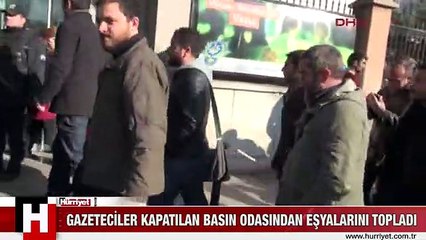 GAZETECİLER KAPATILAN BASIN ODASINDAN EŞYALARINI TOPLADI