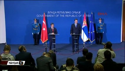 Basın toplantısına tercümanın Türkçesi damga vurdu