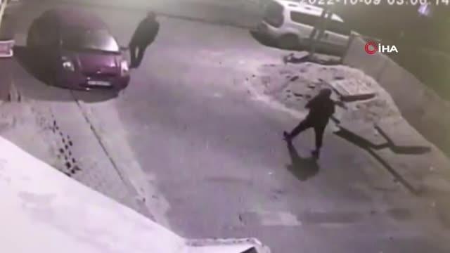 Arnavutköy'de 'La Casa da Papel' maskeli hırsızlar yakalandı