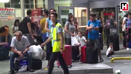 Otogarlarda bayram yoğunluğu gece boyunca sürdü