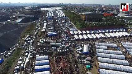 Kurban kesim merkezleri ve çevresinde izdiham