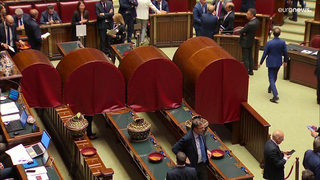 Il leghista Lorenzo Fontana è il nuovo presidente della Camera, eletto con 222 voti