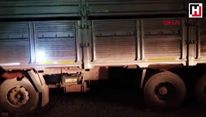 Kaçak sigaraları kamyona böyle gizlemişler