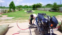 पानी पर दौड़ती बाइक   Running Bike On Water