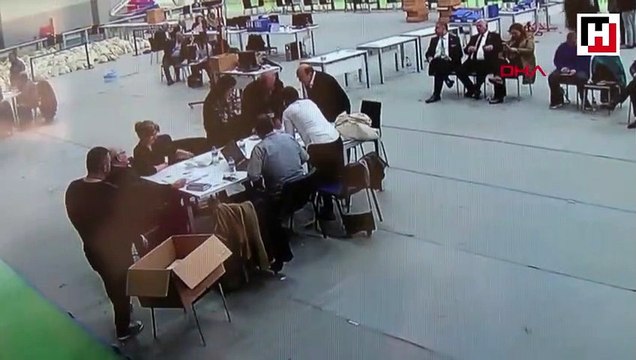 Bayrampaşa'da geçersiz oylar yeniden sayılıyor