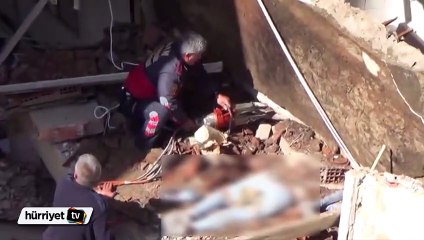 Belediye işçileri yıkılan duvarın altında kaldı: 1 ölü, 5 yaralı