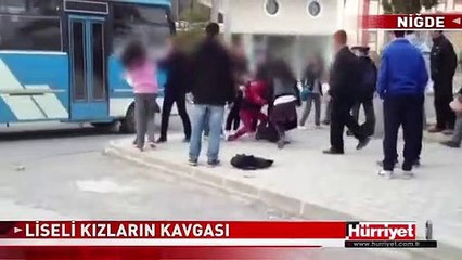 LİSELİ KIZLAR FENA YAKALANDI