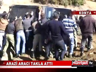 BELEDİYE BAŞKANININ İÇİNDE BULUNDUĞU ARAÇ TERS DÖNDÜ
