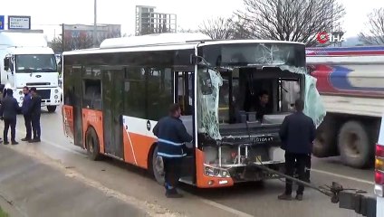 Gaziantep'te belediye otobüsü devrildi